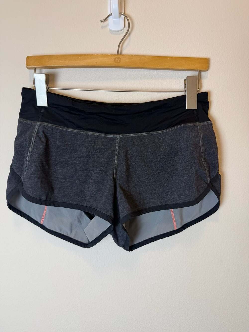 Lululemon Speed Short Size 4 Grey Black Orange Running Athletic